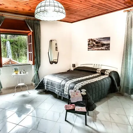 ベッド・アンド・ブレックファスト La Casa Del Mulino *